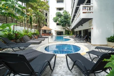 Patong Central Residence & Apartment – Foto 15
